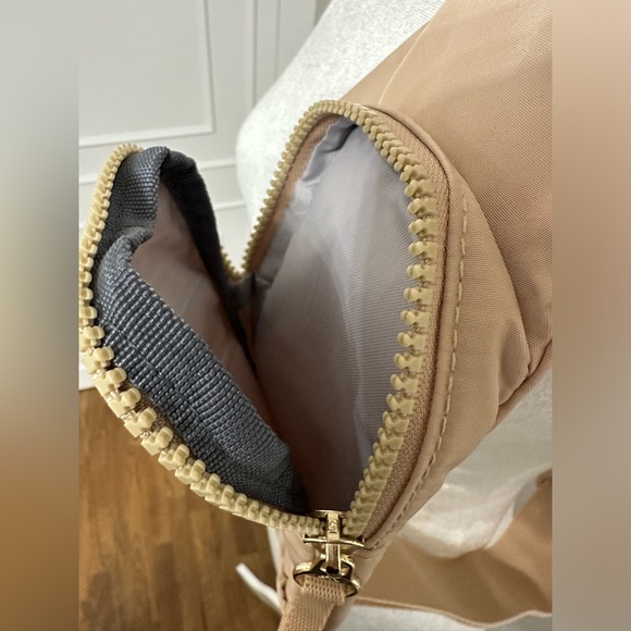 Addidas Essentials 2 Sling Crossbody bag - Picture 9 of 9